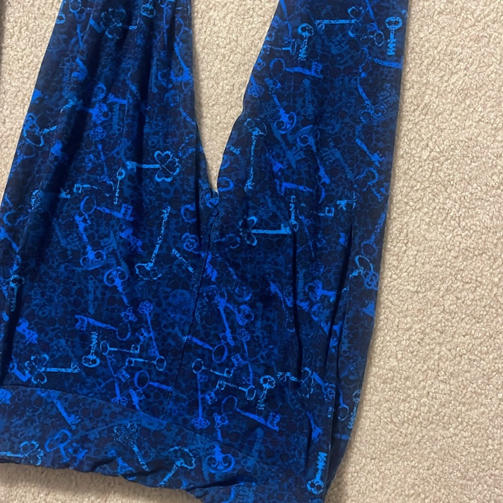 3 pairs lularoe adult leggings one size for $15 total - Picture 2 of 4